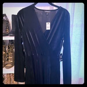 Black velvet express dress